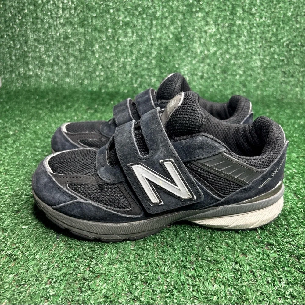 New Balance‎ 990v5 Shoes Boys Size 2 Black Running Sneakers